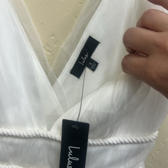 NWT Lulus White Maxi Dress with Pleats - Picture 6 of 6